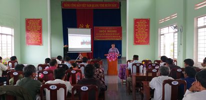 Đảng viên xã Ia O tham gia học tập nghị quyết Đại hội Đảng bộ huyện Chư Prông lần thứ XVII, nhiệm kỳ
