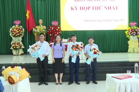 Tổ chức kỳ họp thứ Nhất HĐND xã Khóa I, nhiệm kỳ 2021-2026.